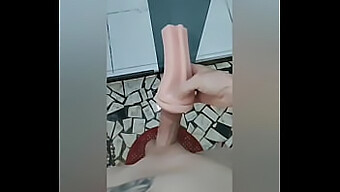 Ein Vorgeschmack Auf Mein Amateurvideo Mit Einer Pornodarstellerin Mit Großem Schwanz