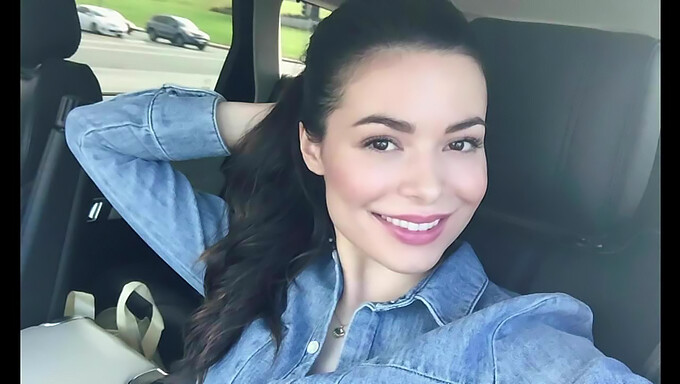 Kändisars Instagram-bilder av Miranda Cosgrove leder till solo-onanisession