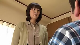 Mature Japanese Woman Seeks Out Her Niece For A Steamy Encounter