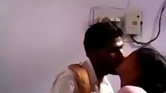 Desi Couple'S Passionate Encounter In An Indian Hospital