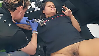 A Horny Wife Offers Her Tattooist A Steamy Encounter In Exchange For Ink - German Tattoo Video