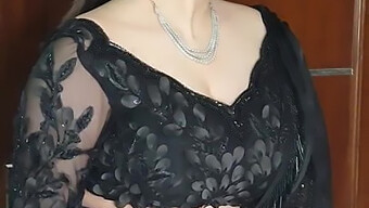 Mature Bhabhi'S Pleasure