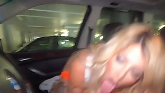 Inked Hooters Server Performs Oral Sex In A Vehicle For A Generous Gratuity