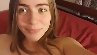 Teen Mit Buschigen Beinen Wird Von Awesomekate Penetriert